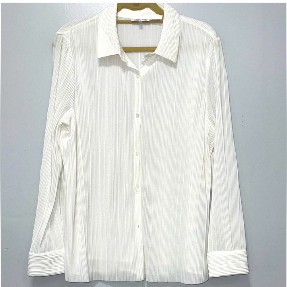 CALVIN KLEIN Button-Up Plisse Blouse - White - Large